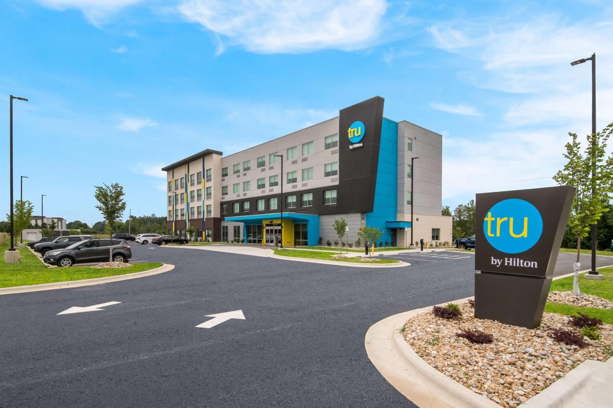 Tru By Hilton Wilson Hotel Exterior photo